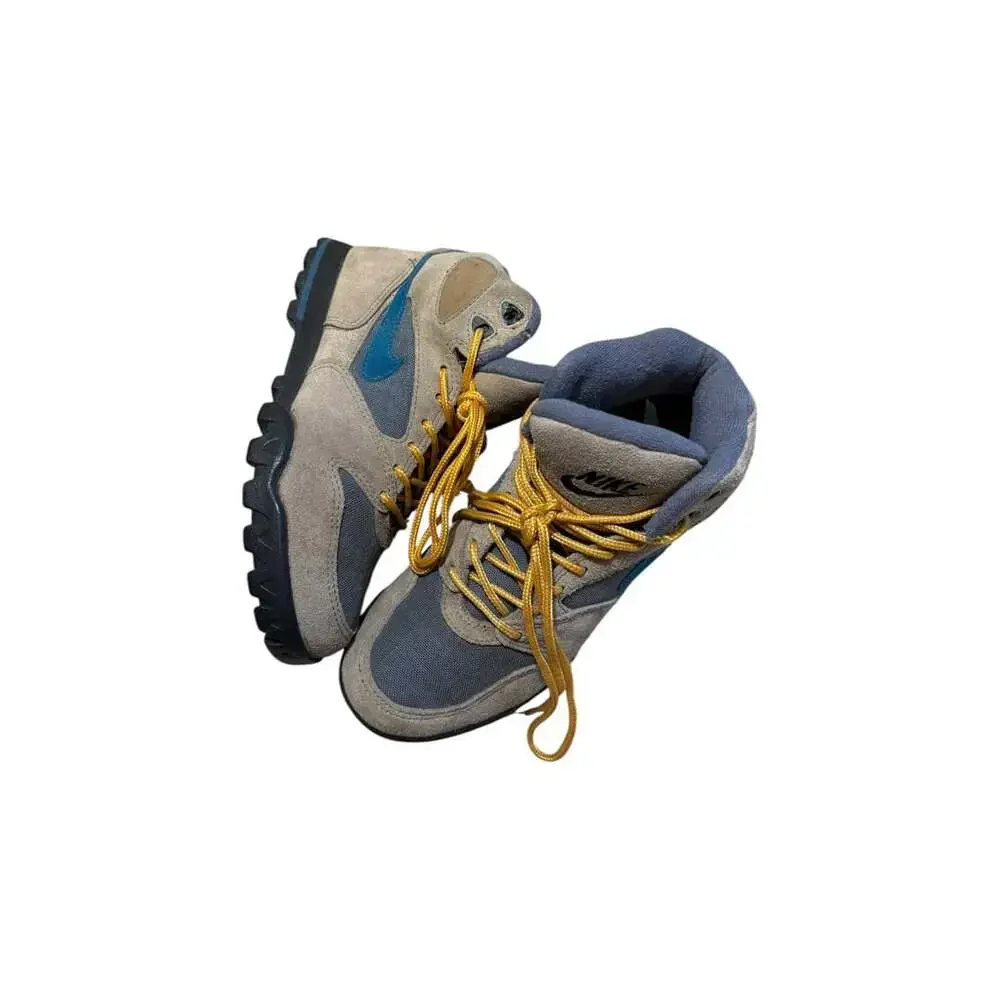 Vintage Nike Caldera Size 7 Taupe Blue ACG Hiking Boots